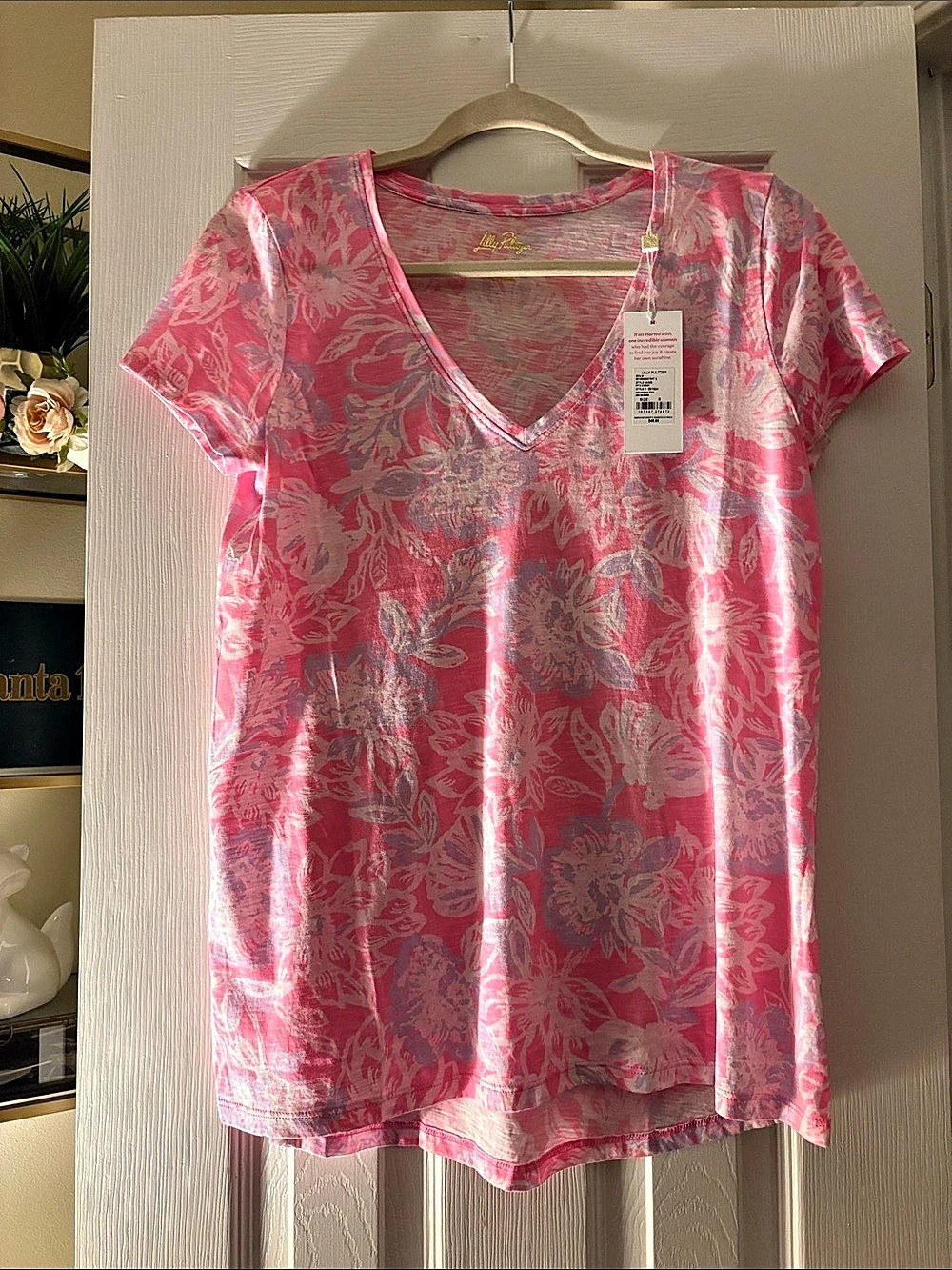 Lilly Pulitzer Etta V-Neck Top V-Neck Floral Tee Pink & Gray Small